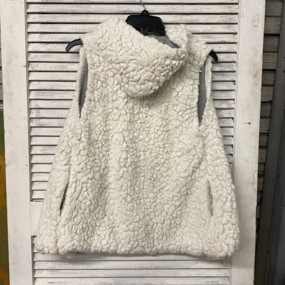 Justice Furry Hooded Vest with Pockets size 14/16